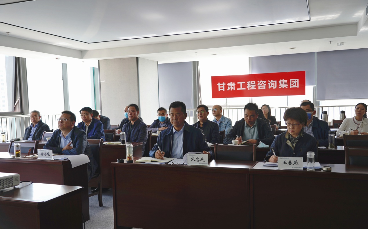 永利12311手机版参加省政府国资委脱贫<br/>攻坚工作协调推进视频会  安排部署<br/>集团公司脱贫攻坚帮扶工作