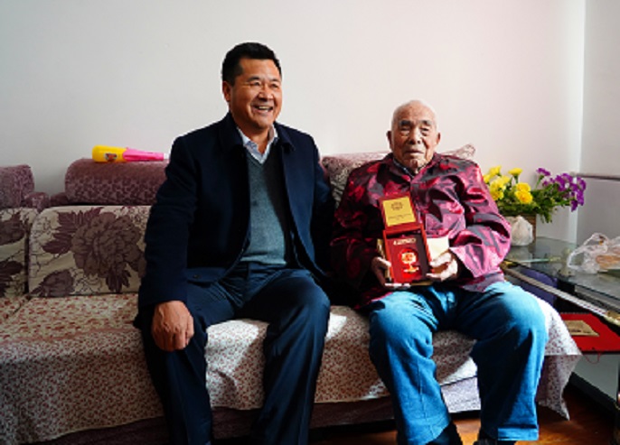 永利12311手机版春节前夕深入开展走访慰问活动